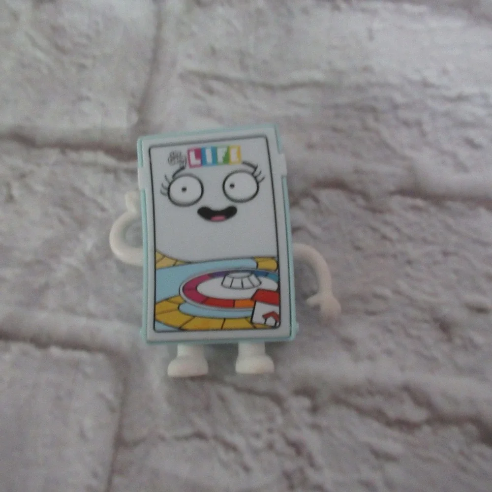 Hasbro The Game of Life Character  Blue Mini Board Game Toy collectible